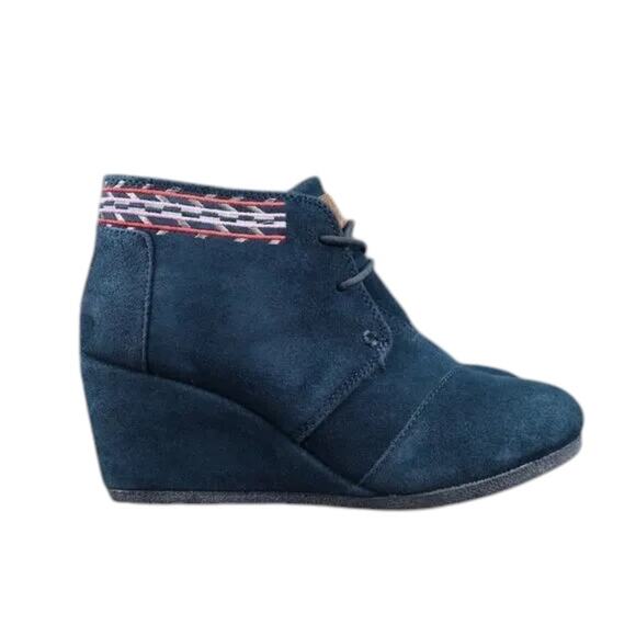 Toms Shoes Womens 6.5 Bootie Wedge Desert Suede Blue Chukka Lace Up Kala Classic - Picture 1 of 9